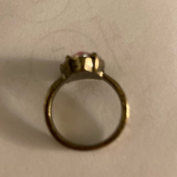 It’s big, bronze, and gaudy. Costume jewelry at its finest! - Picture 5 of 6